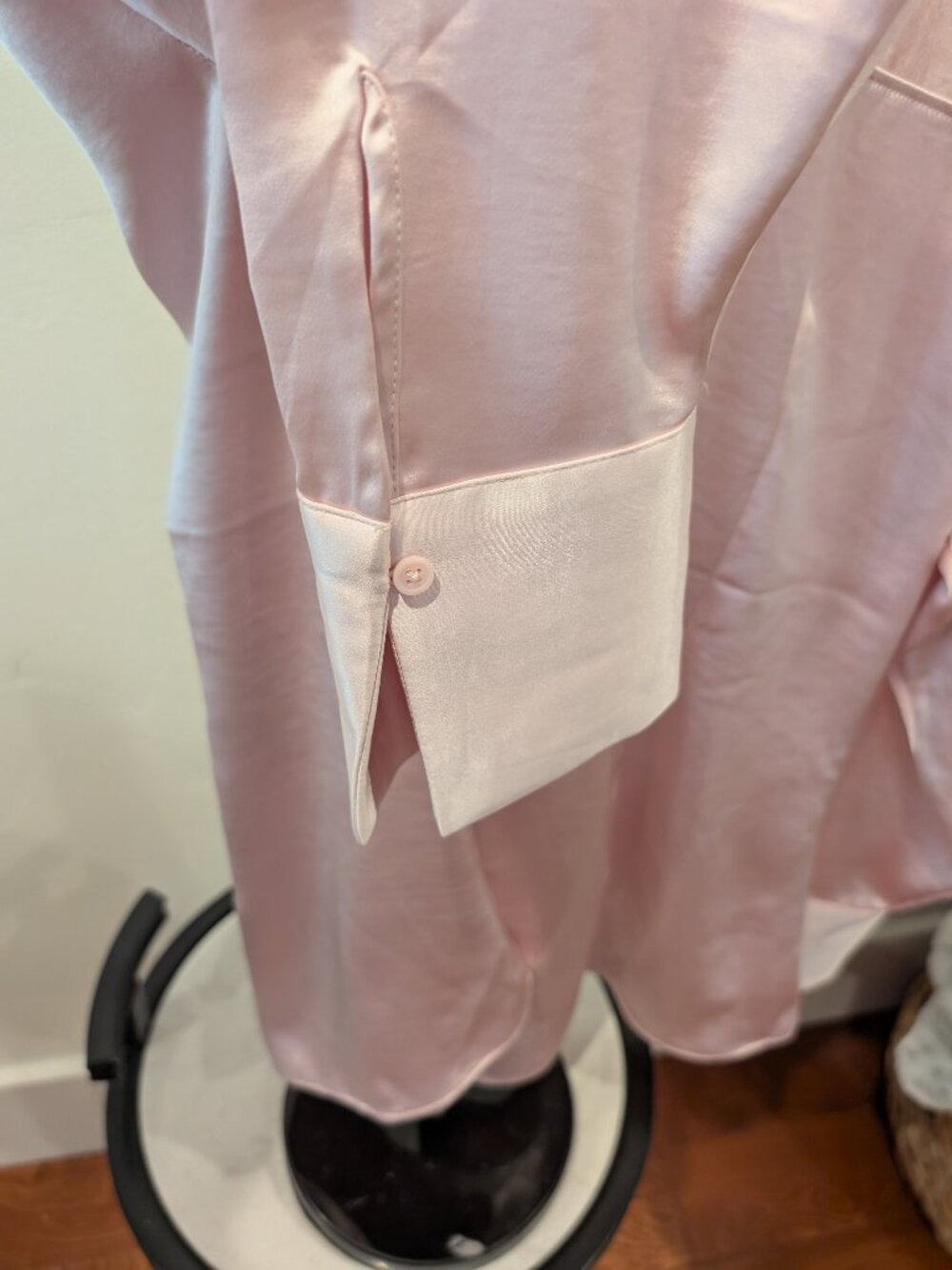 EXPRESS • Satin Button‑Down Blouse • Light Pink • Size L • NWT - Picture 3 of 4